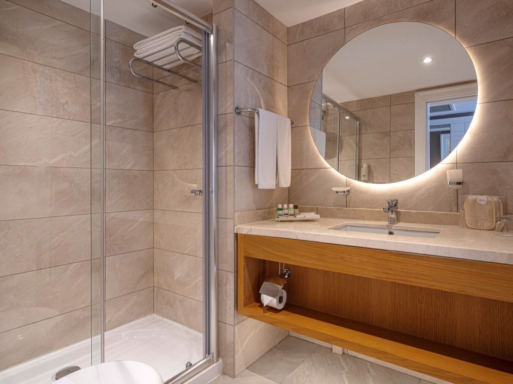 rooms-jacuzzi-terrace-sea-view