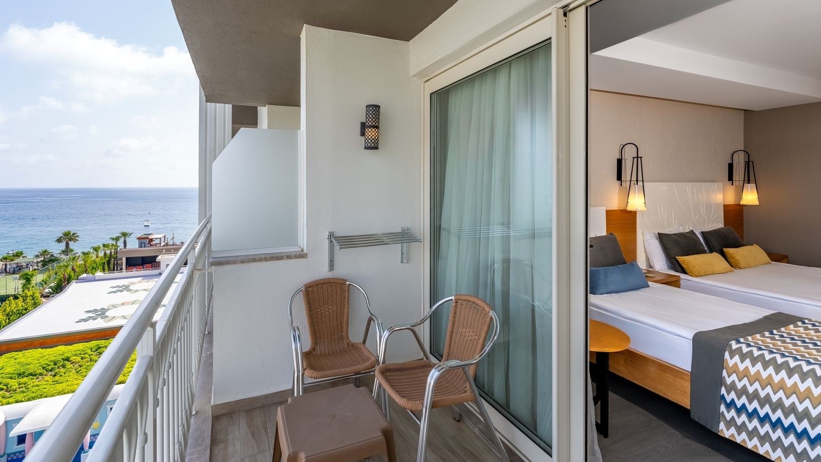 rooms-standart-side-sea-view