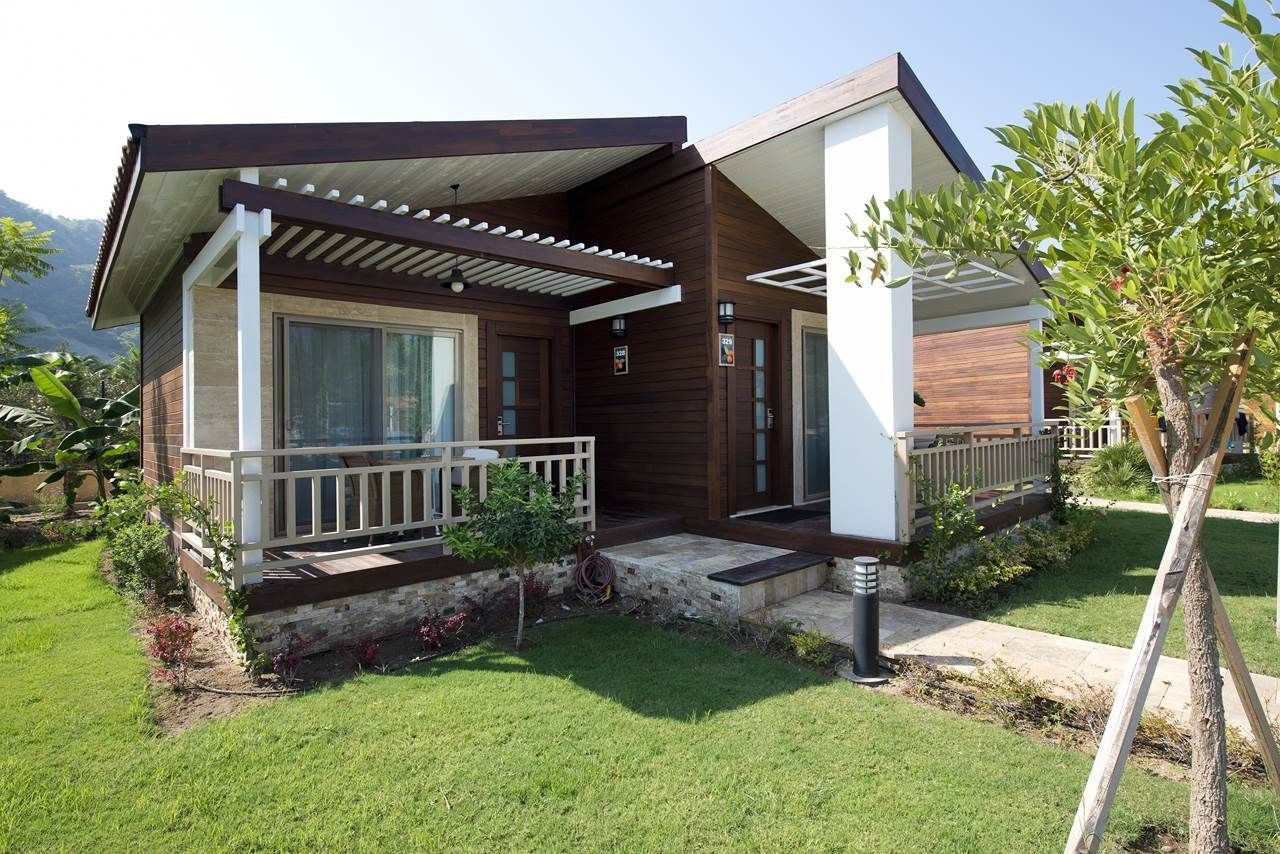 rooms-lemon-family-room