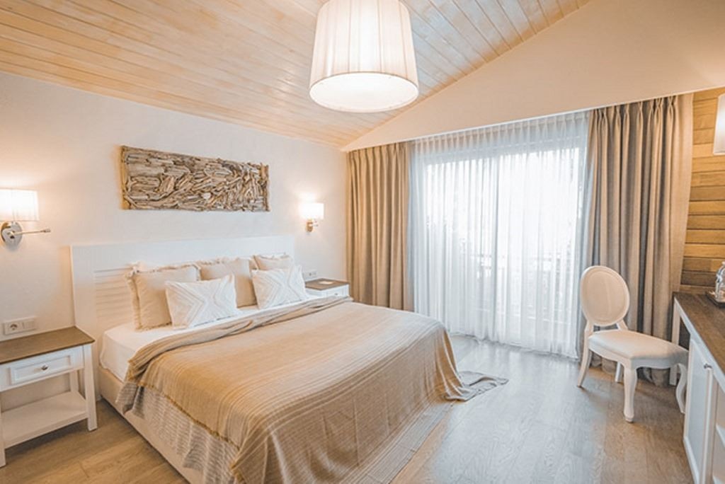 rooms-grapefruit-suite