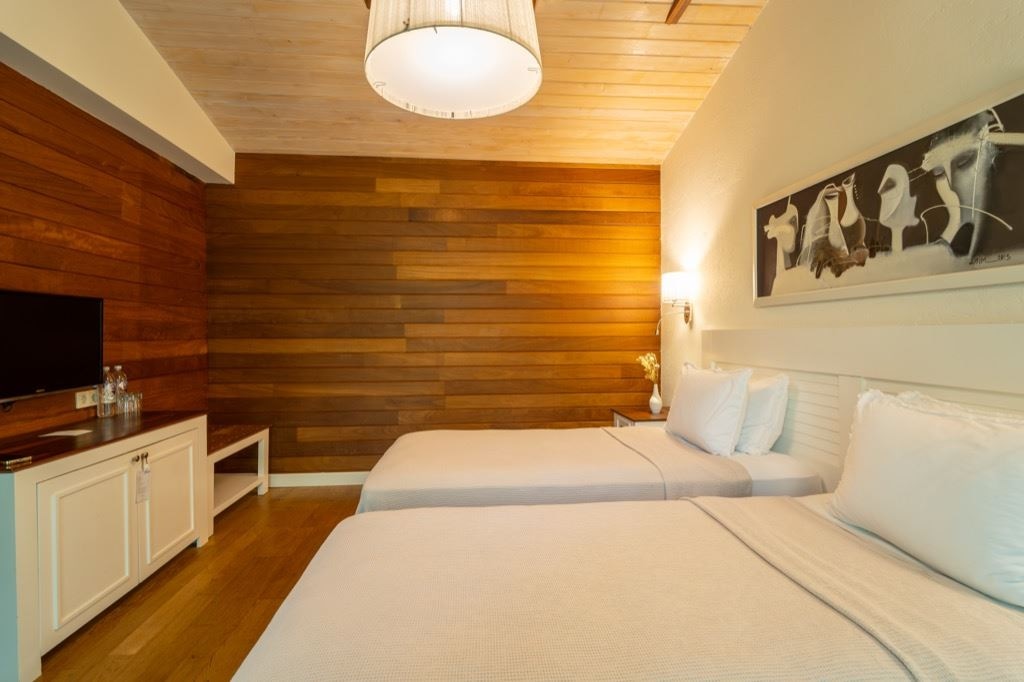 rooms-lemon-room-family