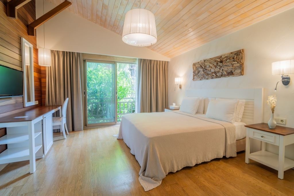 rooms-grapefruit-suite