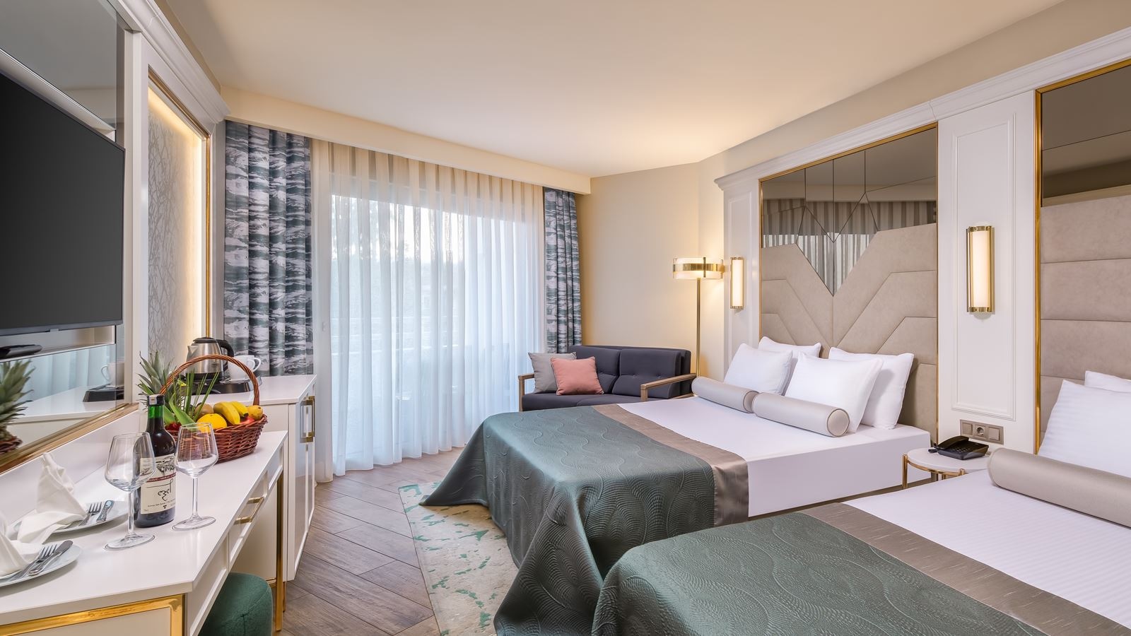 rooms-deluxe-room-land-view