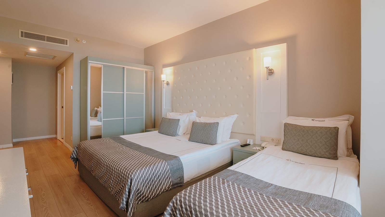 rooms-superior-room-sea-view