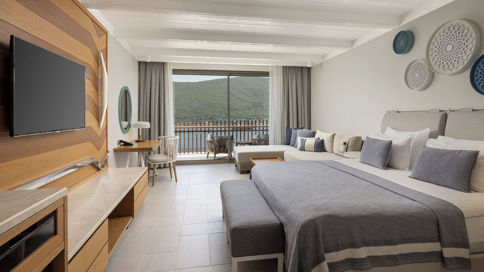 rooms-superior-room-sea-view-balcony-or-terrace