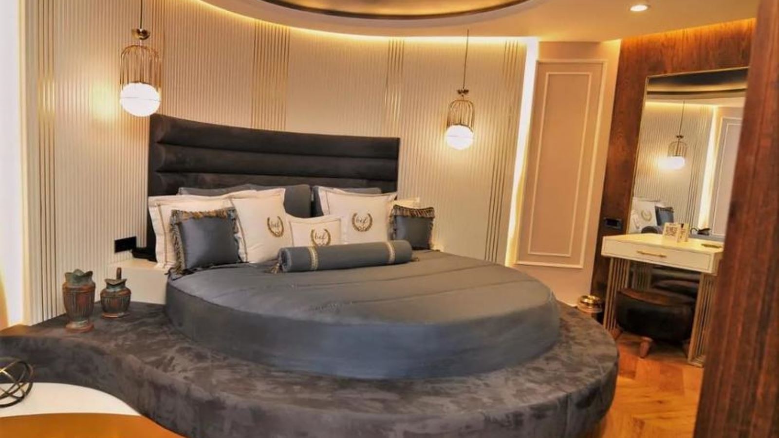 rooms-king-suit-60m2