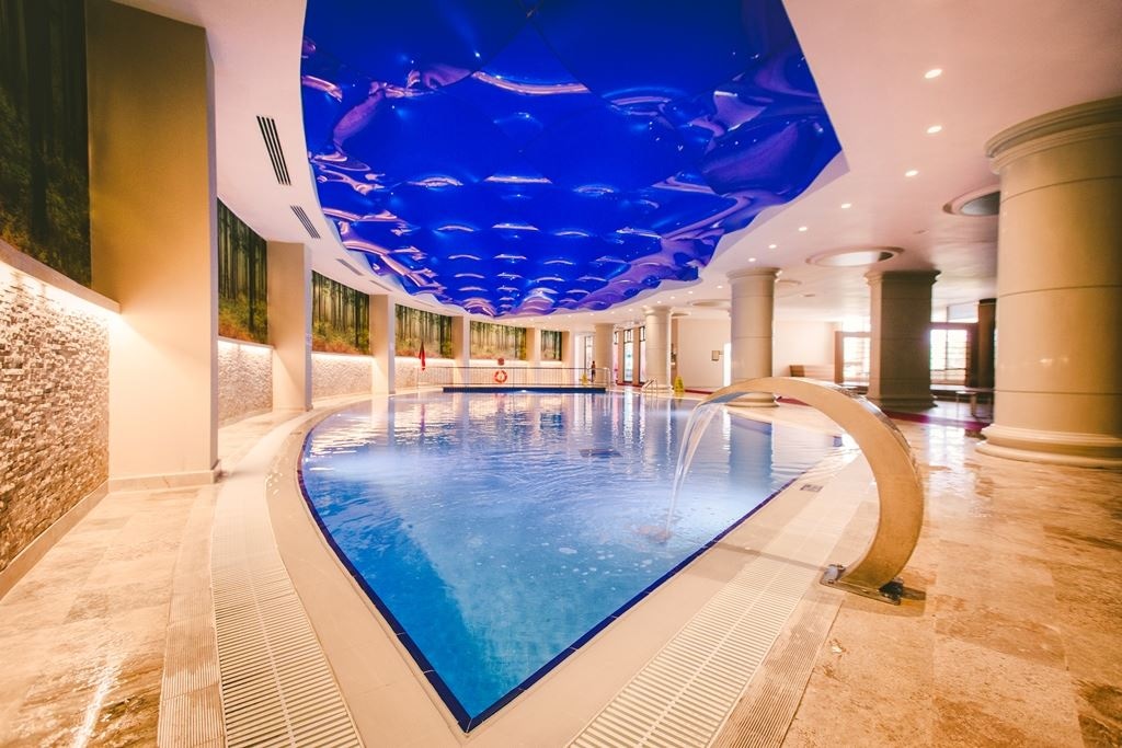 pools-indoor-pool