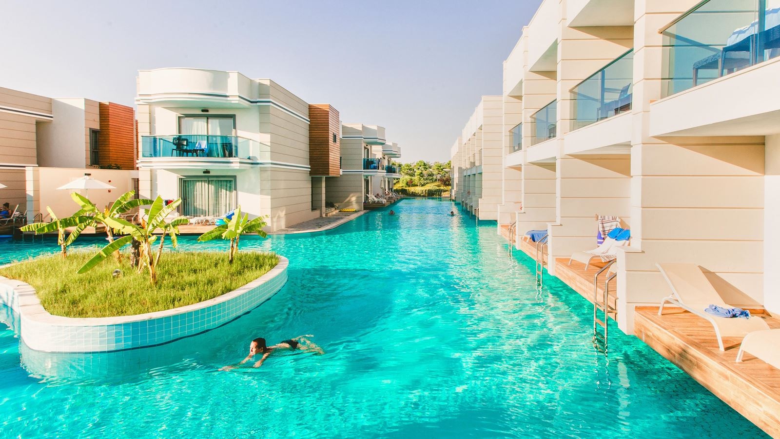 rooms-lake-house-family-room-1-bedroom-+-1-living-room