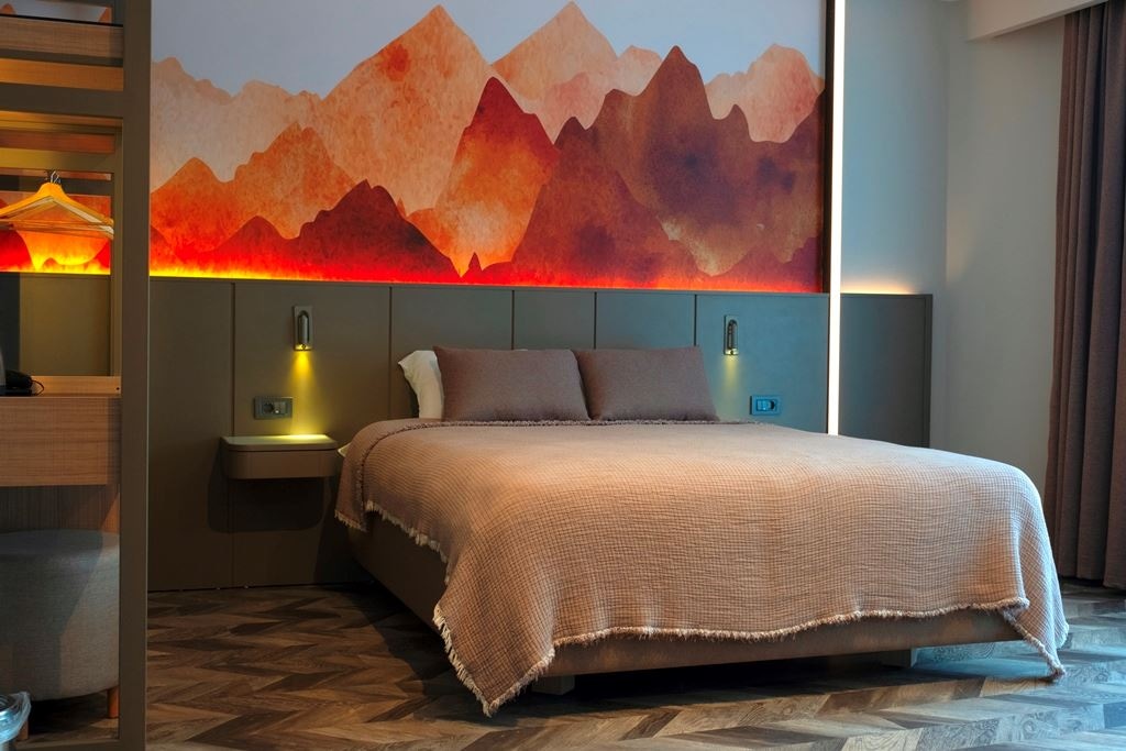 rooms-couple-room-land-view