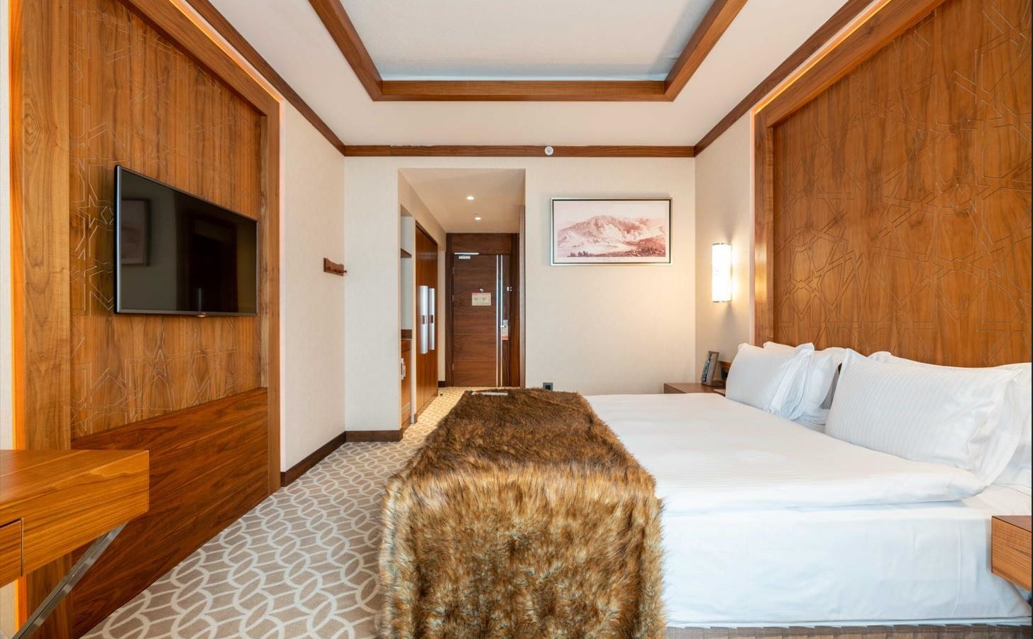 rooms-standard-deluxe-room