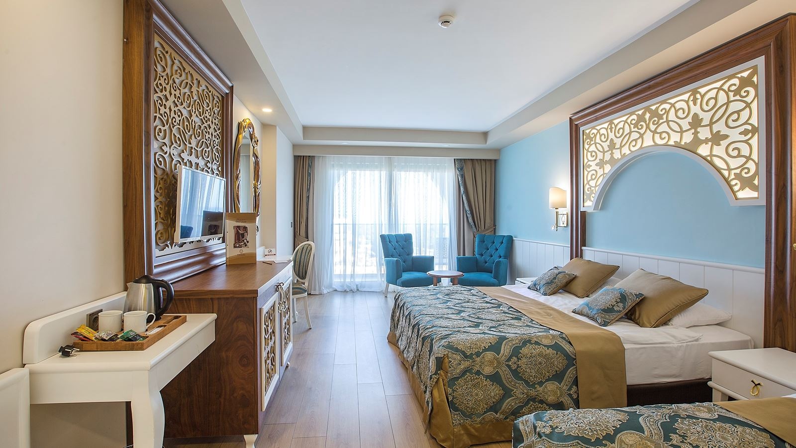 rooms-standard-room-side-sea-view