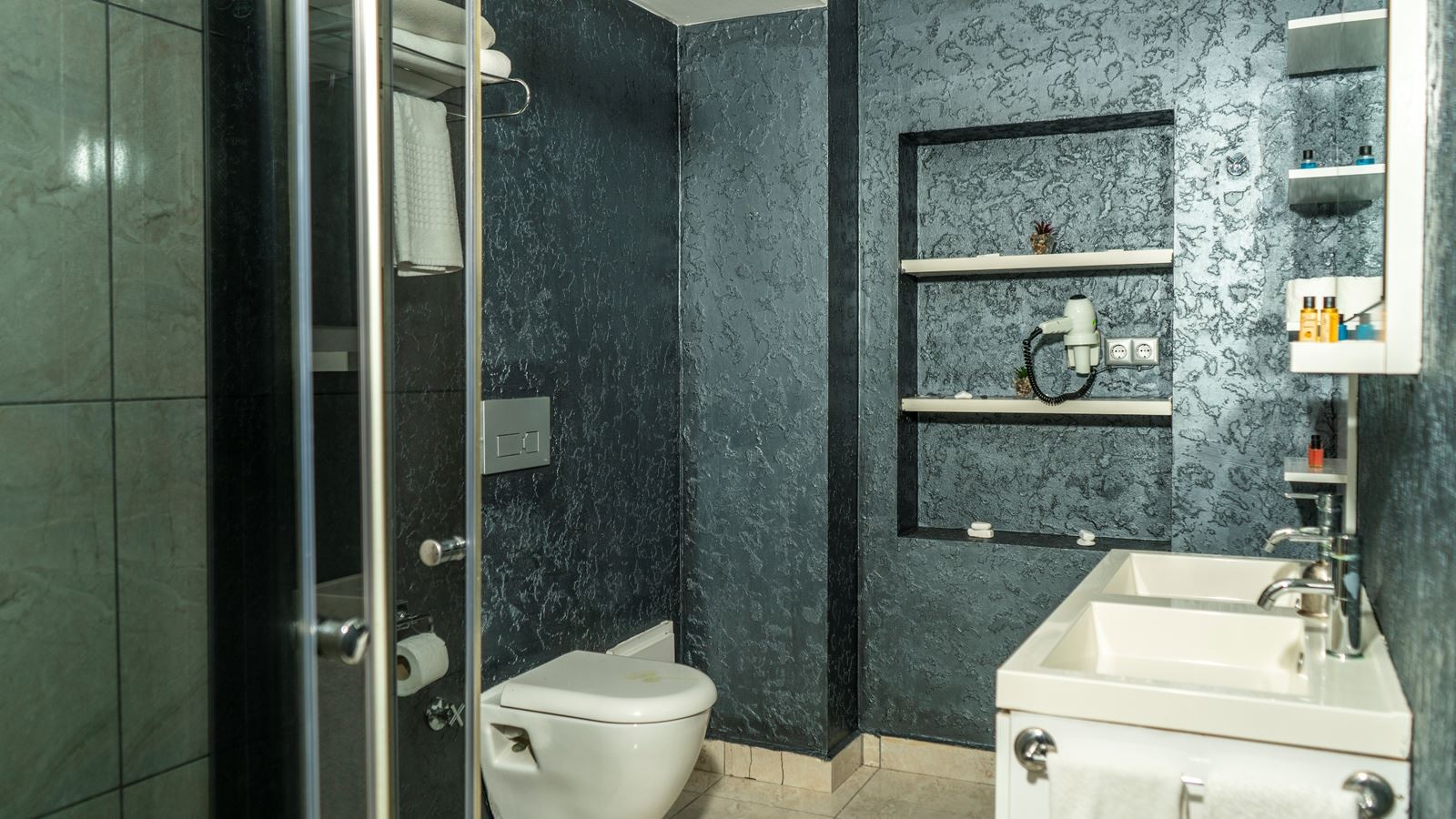 rooms-1+1-deluxe-suite