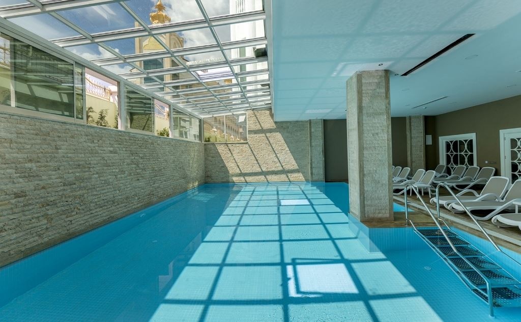 pools-indoor-pool