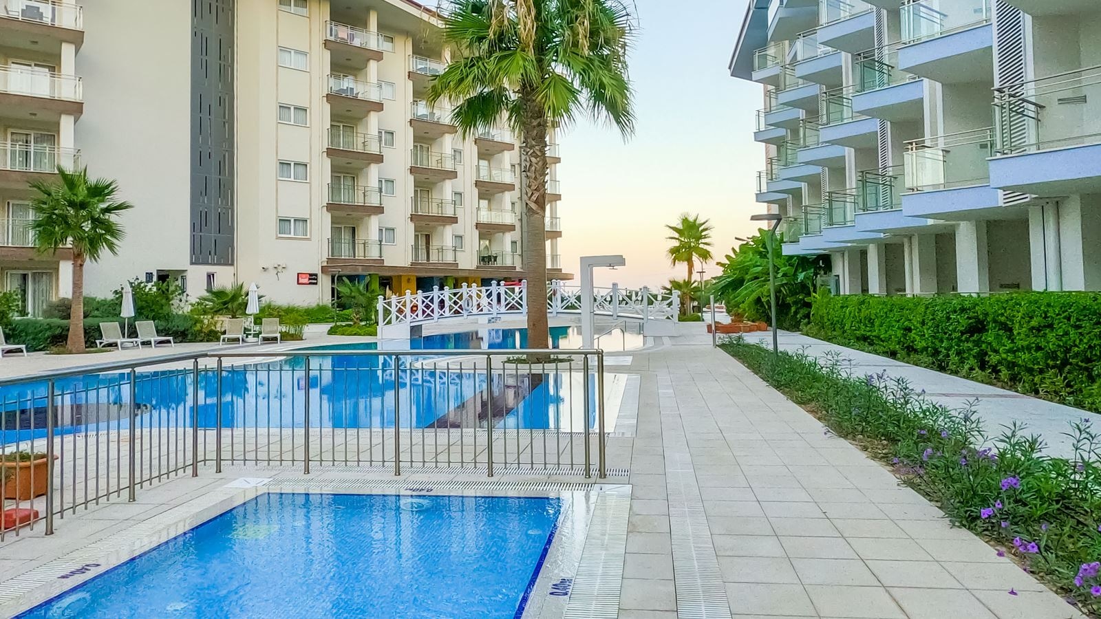 pools-outdoor-childrens-pool