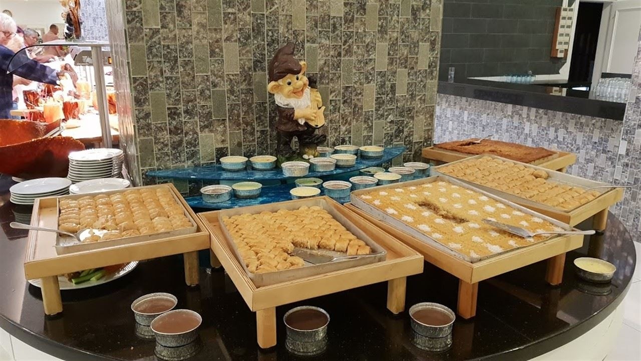 restaurants-moonlight-restaurant