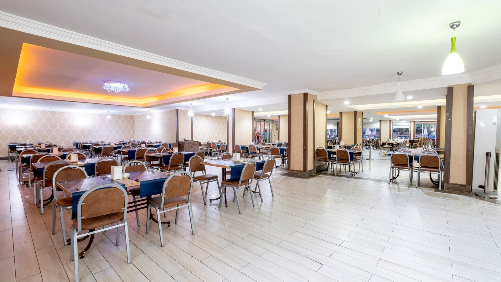 restaurants-main-restaurant