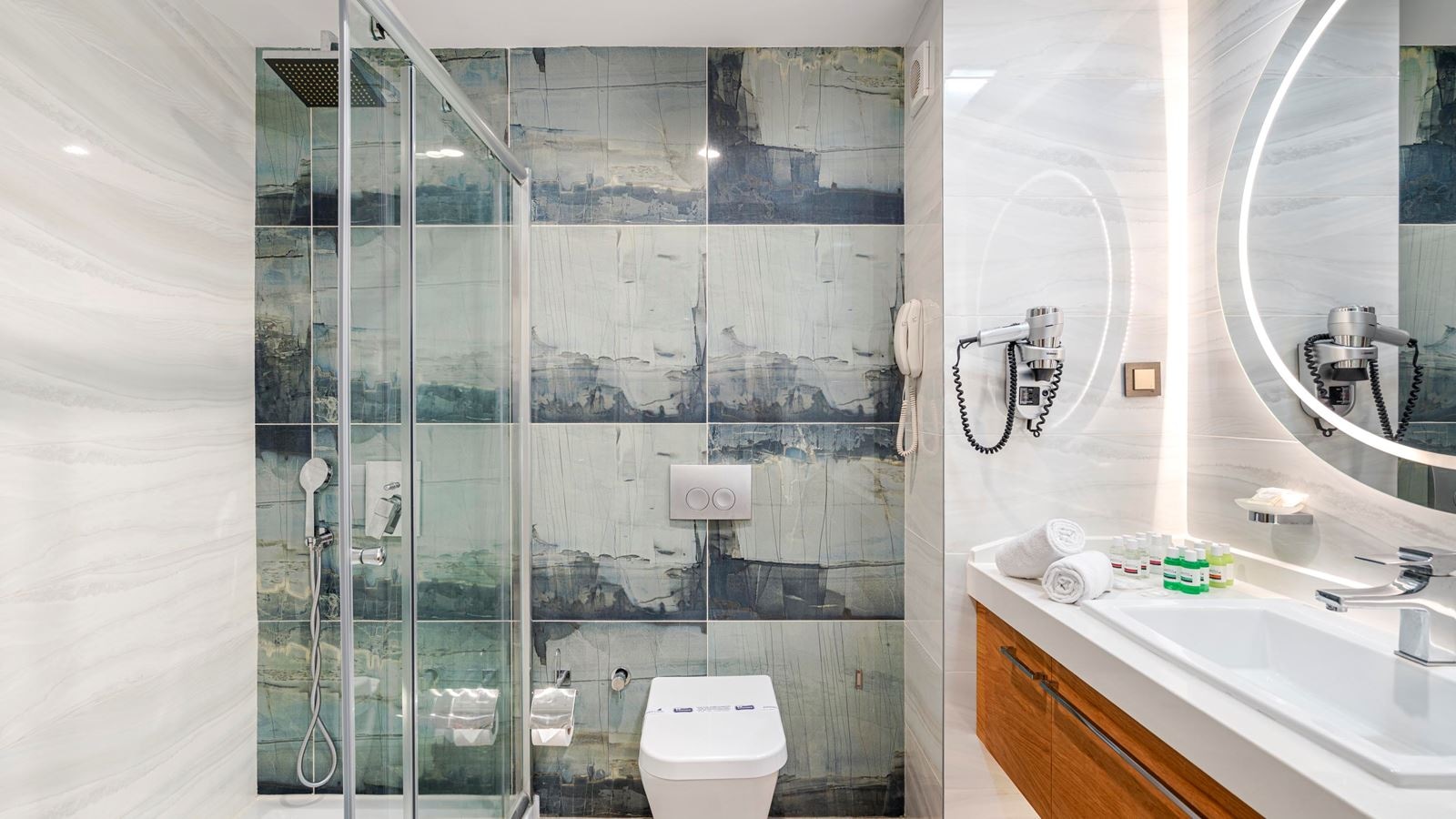 rooms-standard-room-land-view