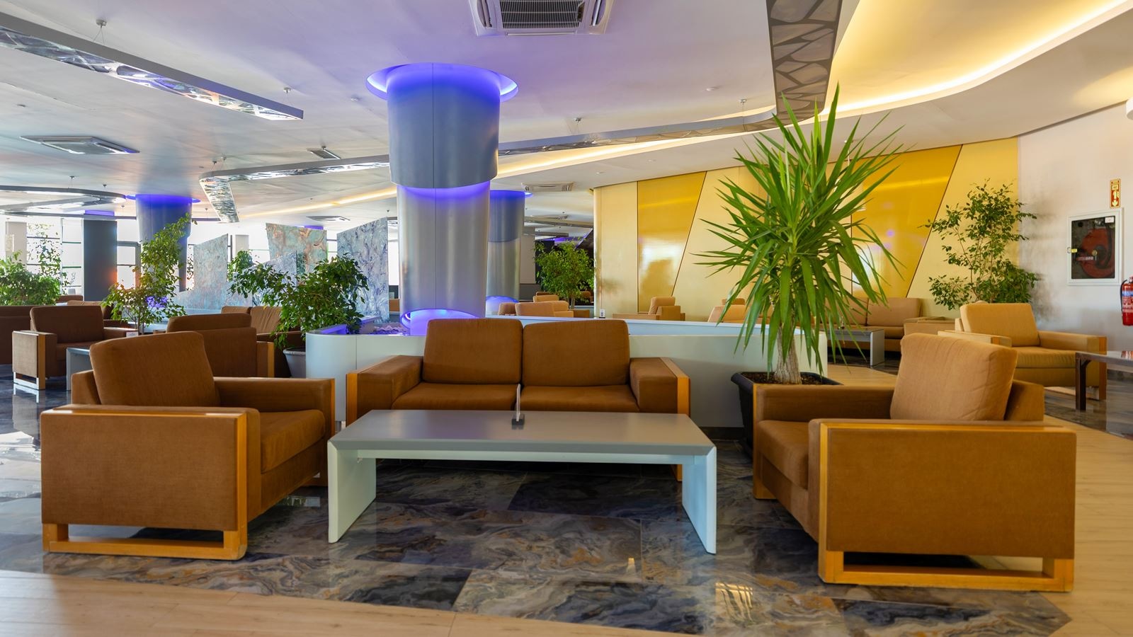 bars-taurids-lobby-bar