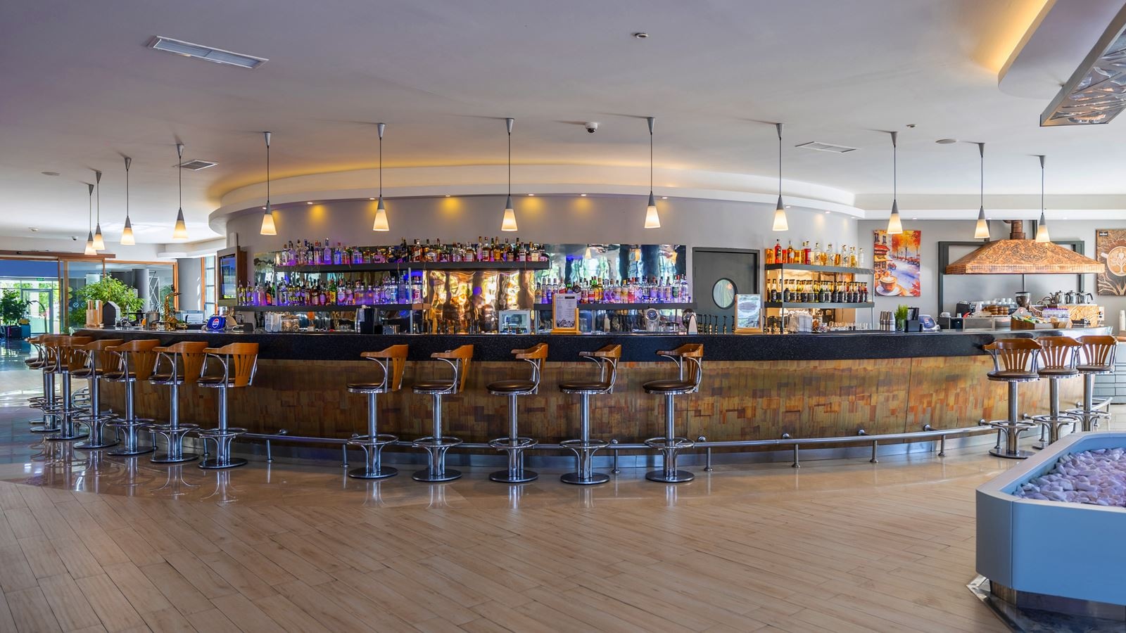 bars-taurids-lobby-bar