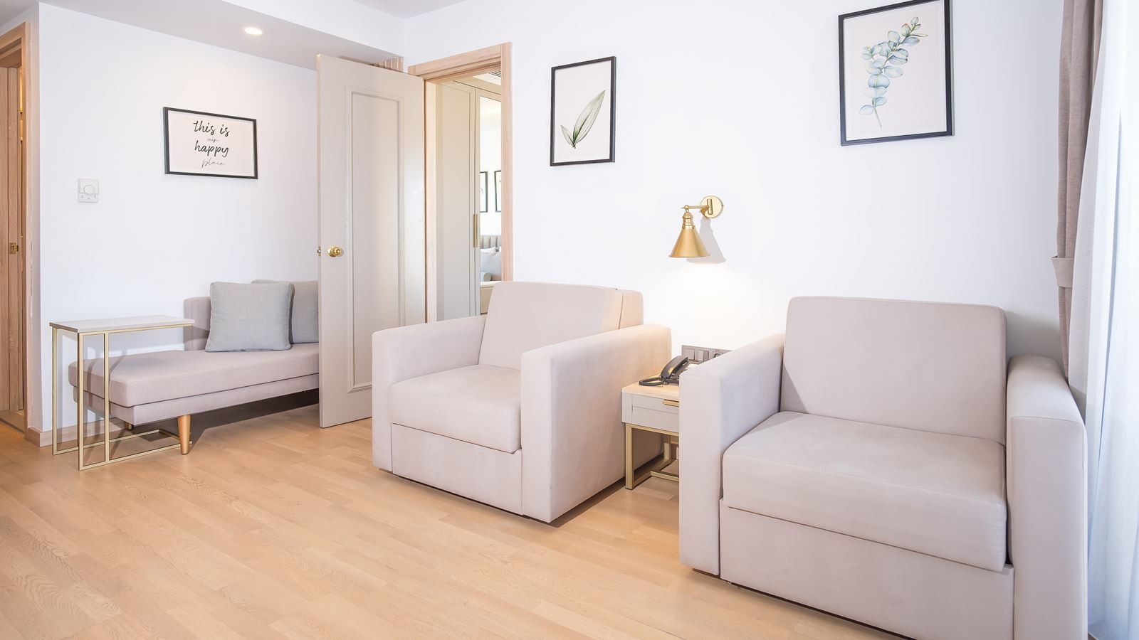 rooms-suite-room-sea-view