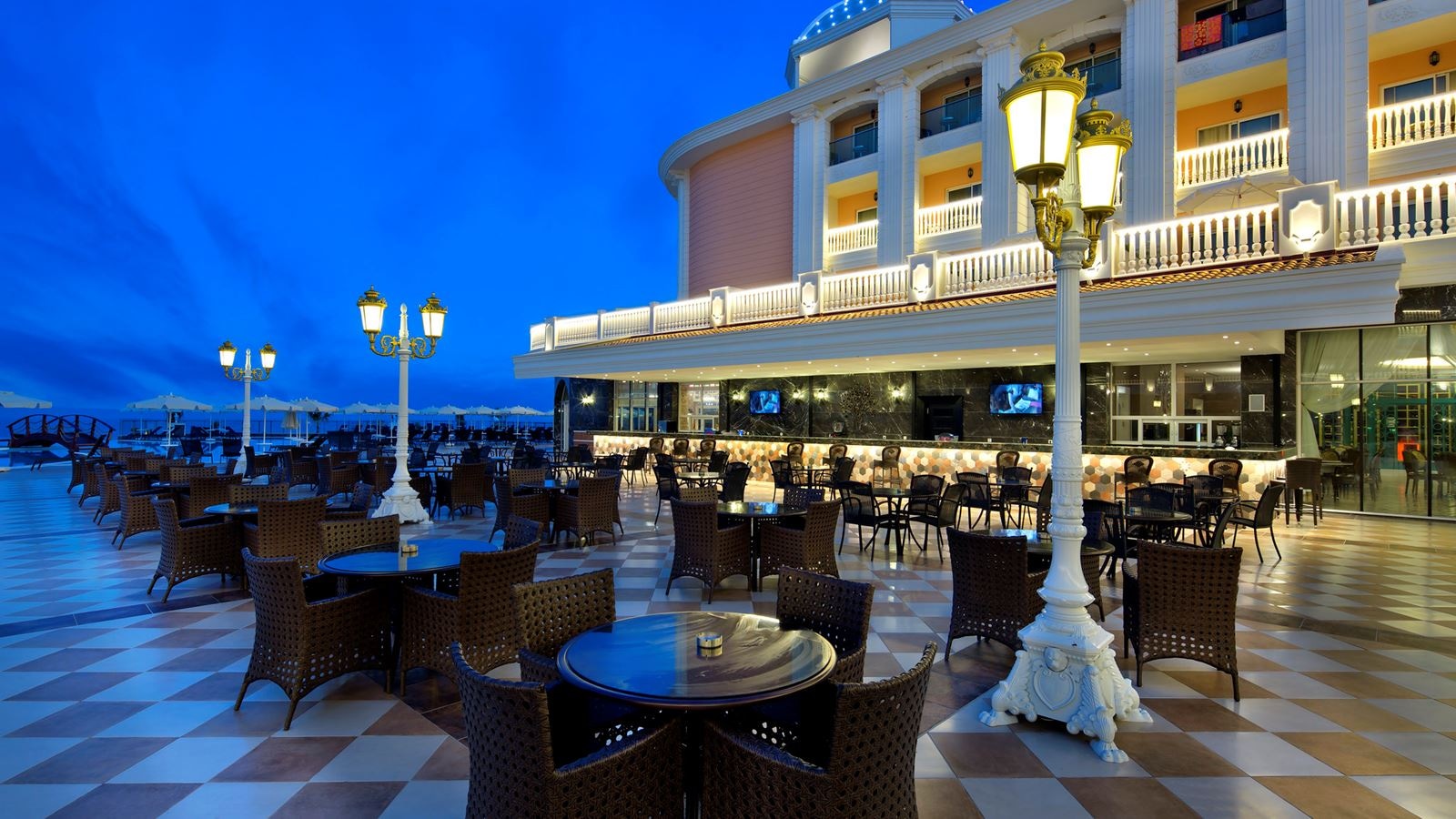 bars-pool--snack-bar