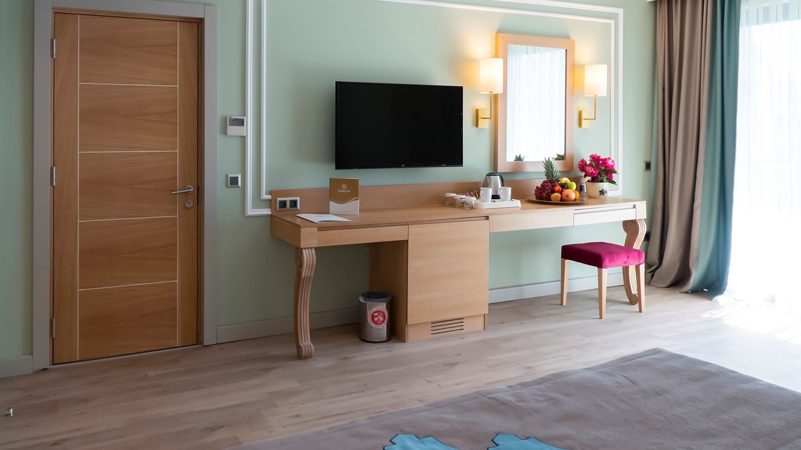 rooms-connection-family-room