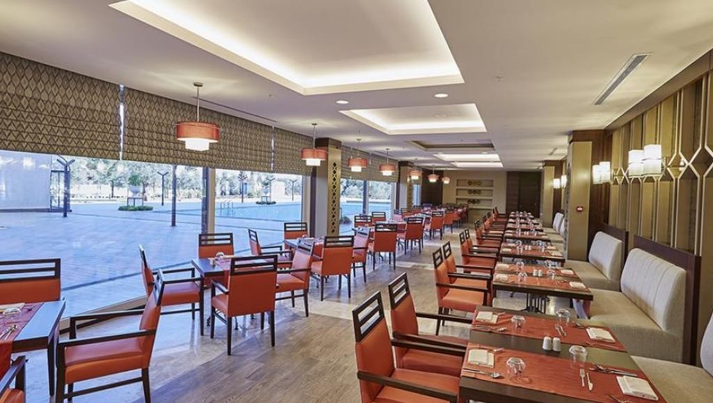 restaurants-restaurant