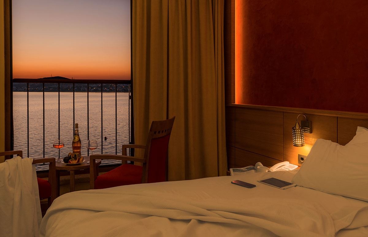 rooms-deniz-manzarali-oda