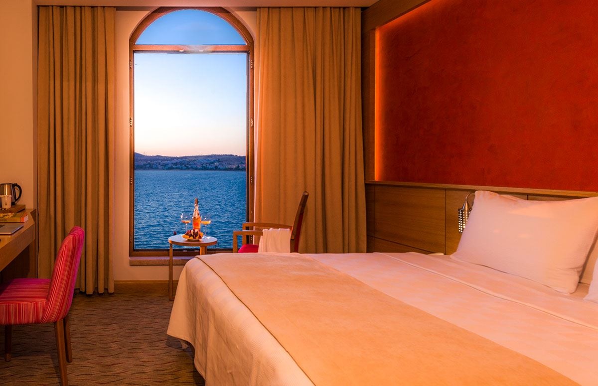 rooms-deniz-manzarali-oda