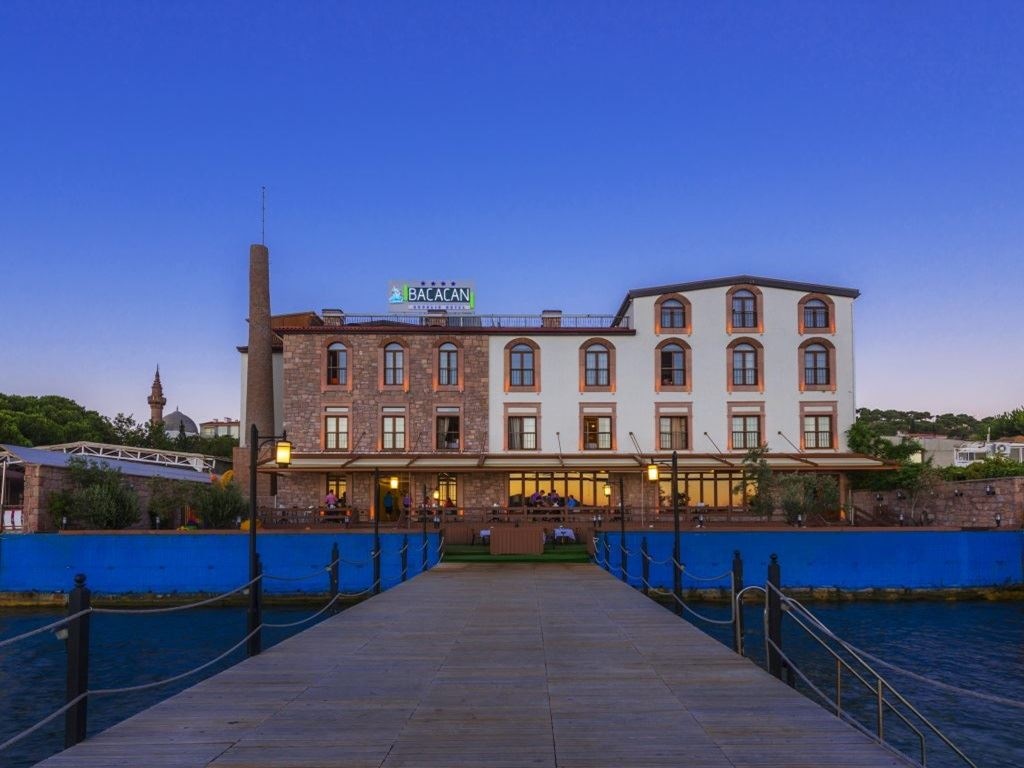 general-main-building