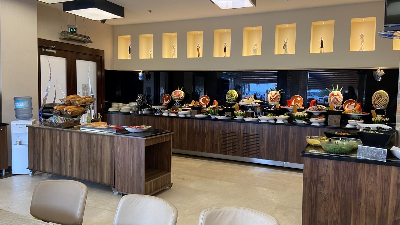 restaurants-ana-restaurant