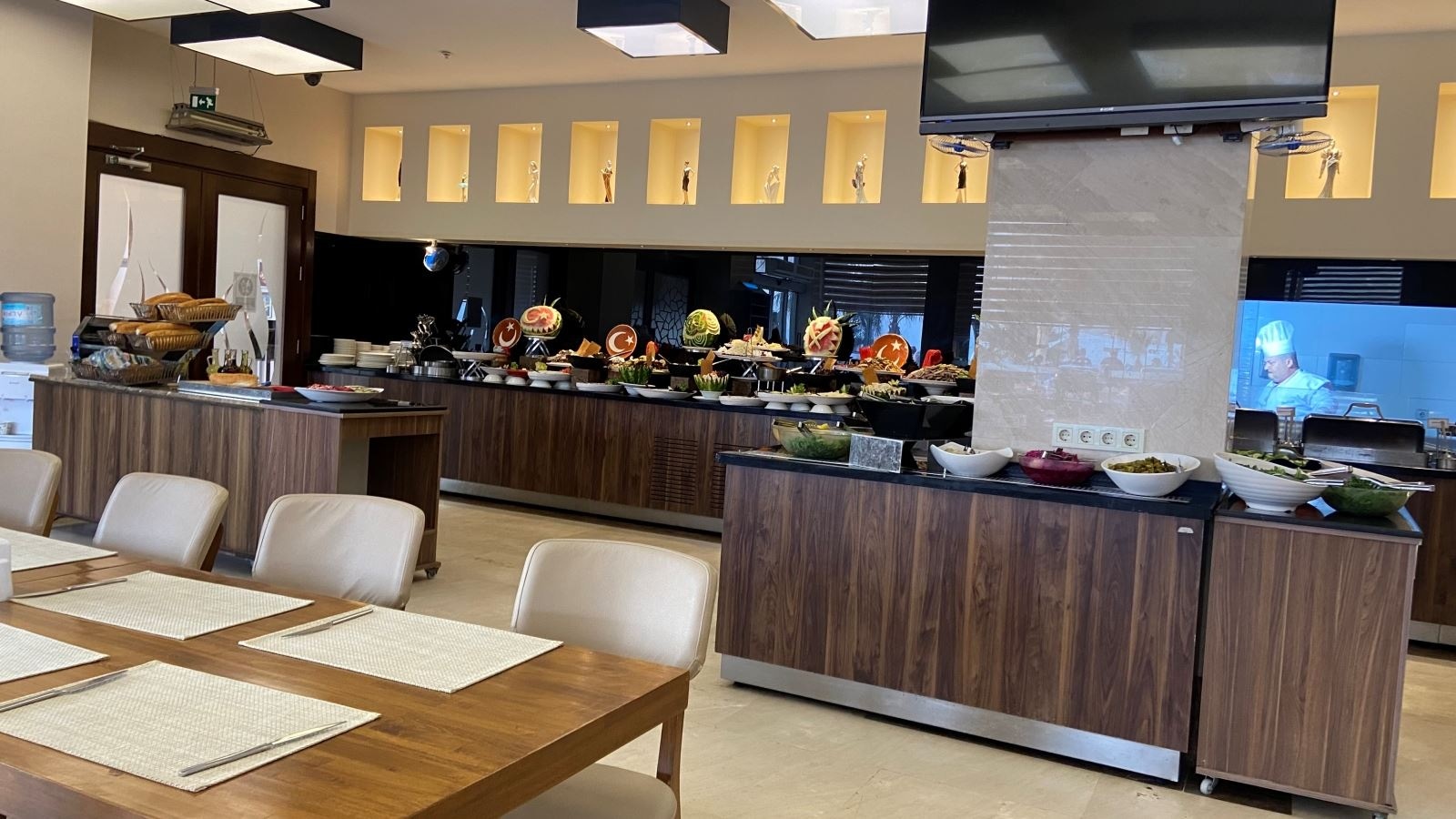 restaurants-ana-restaurant