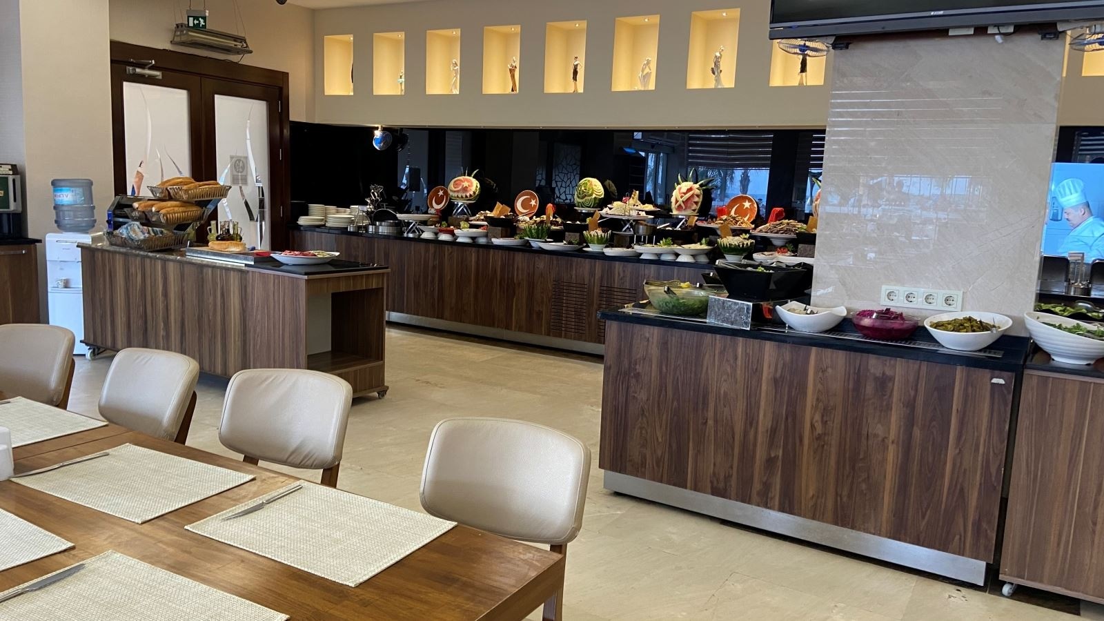 restaurants-ana-restaurant