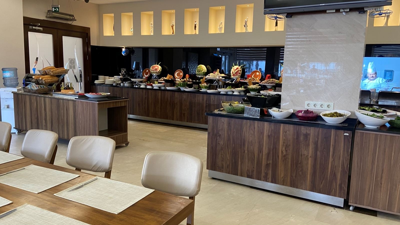 restaurants-ana-restaurant