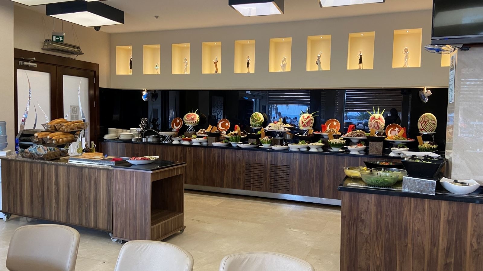 restaurants-ana-restaurant