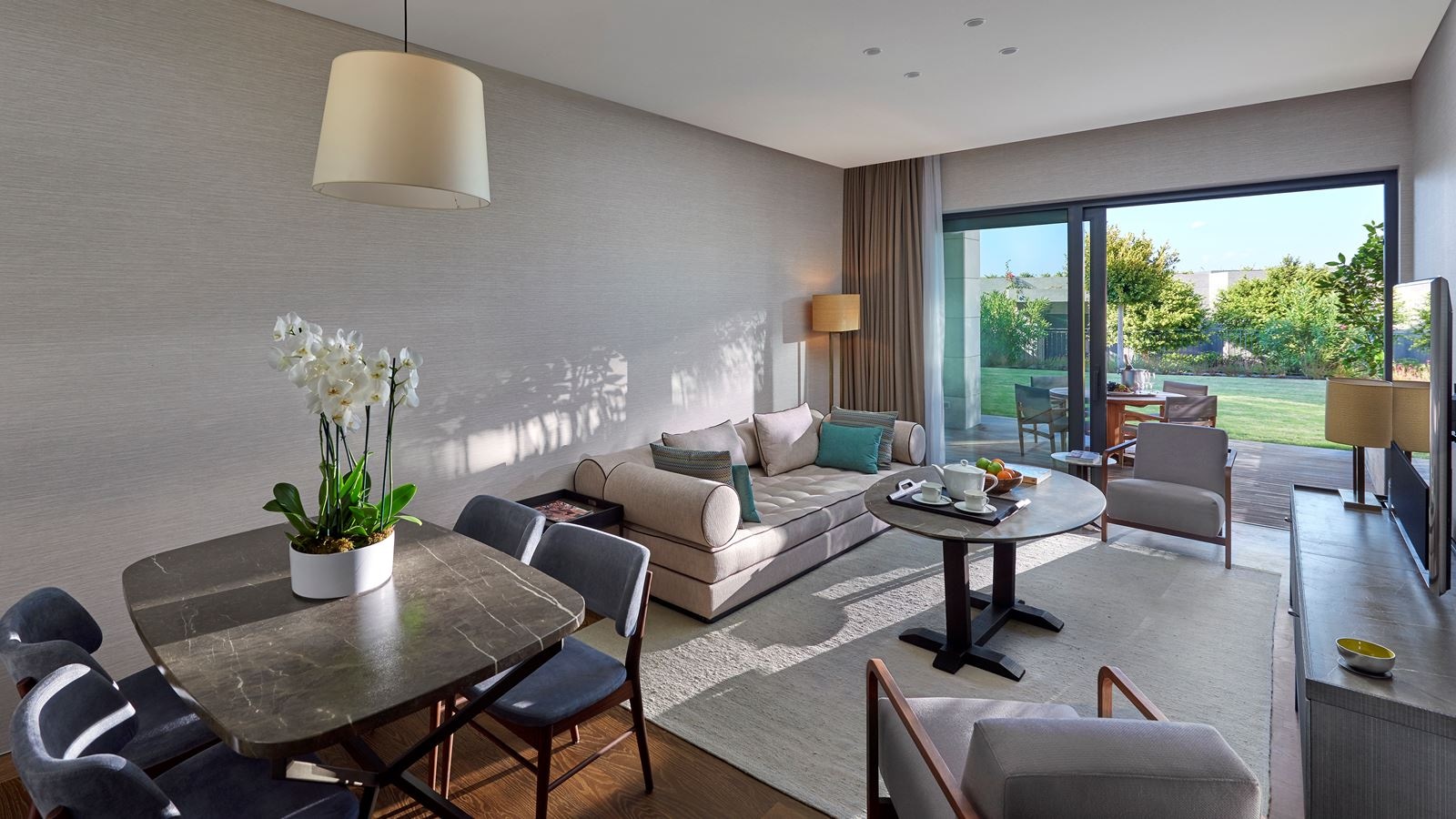 rooms-one-bedroom-garden-view-apartment