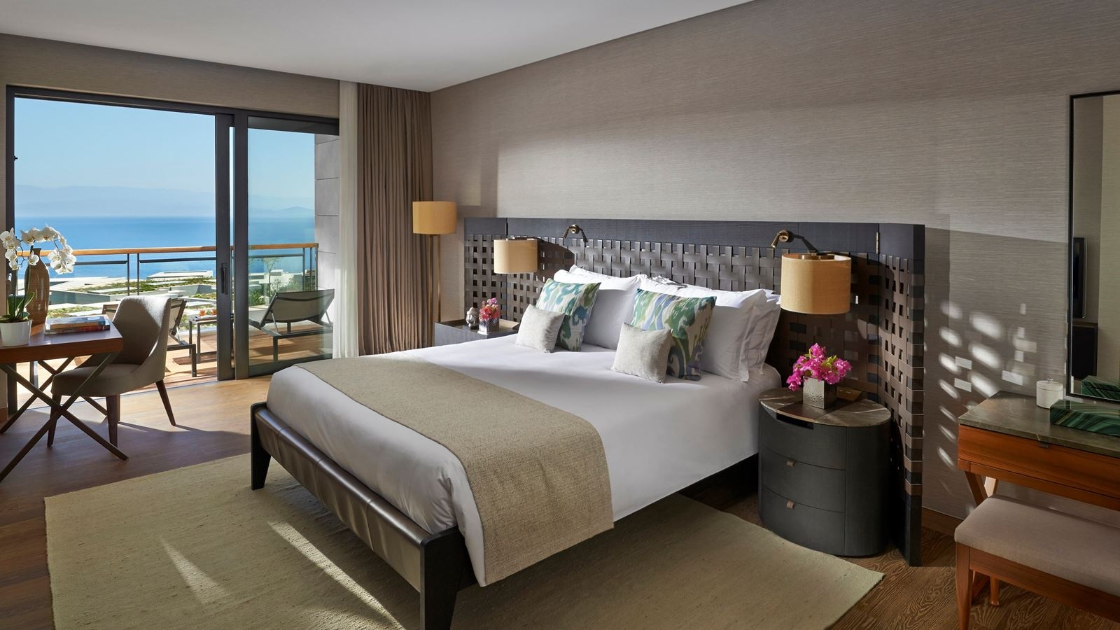 rooms-one-bedroom-sea-view-apartment