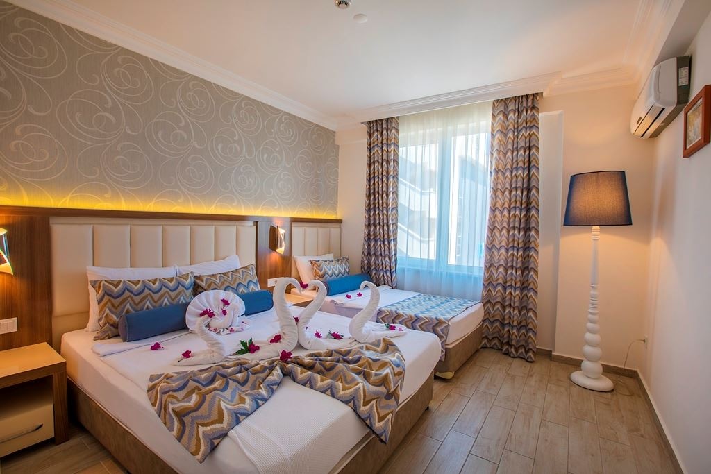 rooms-family-deluxe-room
