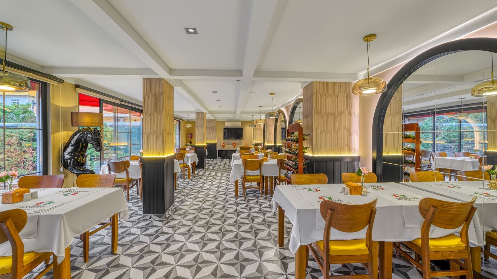 restaurants-pool-view-alacarte-restaurant