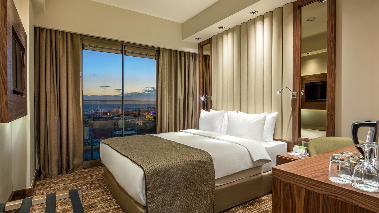 rooms-standard-sea-view-room