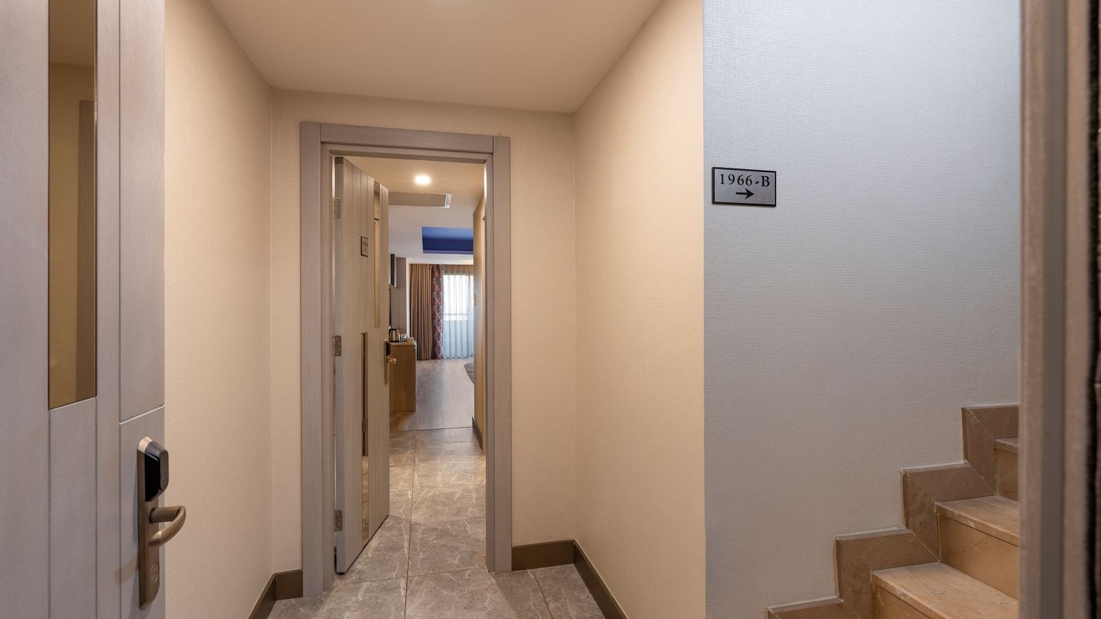 rooms-duplex-family-room