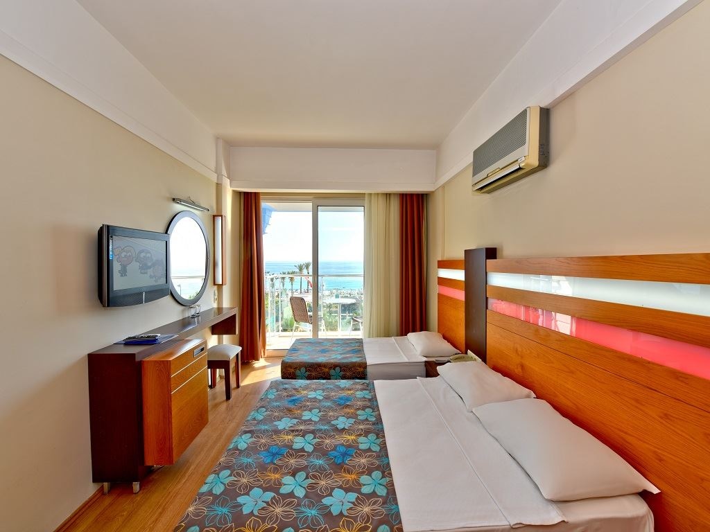 rooms-standard-room-sea-side-view
