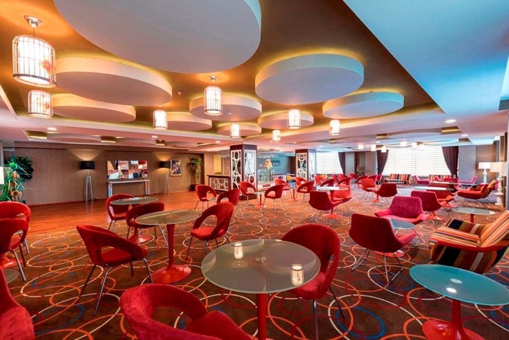 bars-bar-de-rouge-lobby-bar