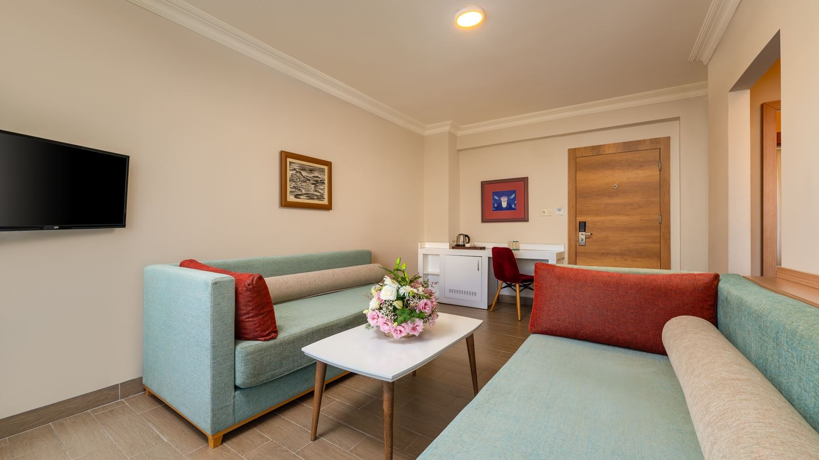 rooms-family-room-roh-side-building