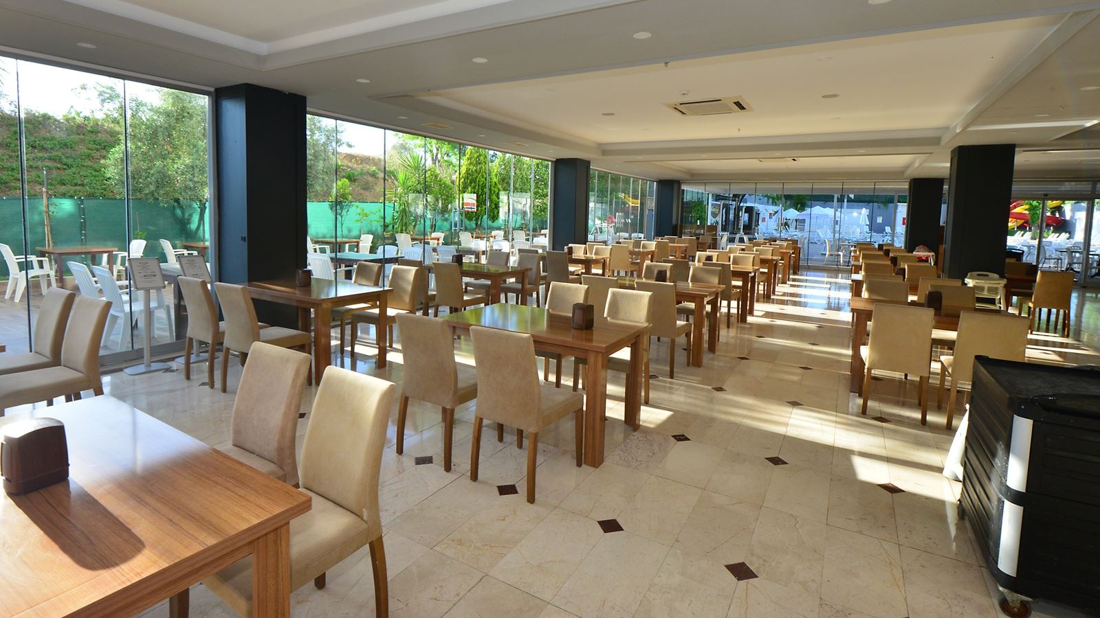 restaurants-main-restaurant