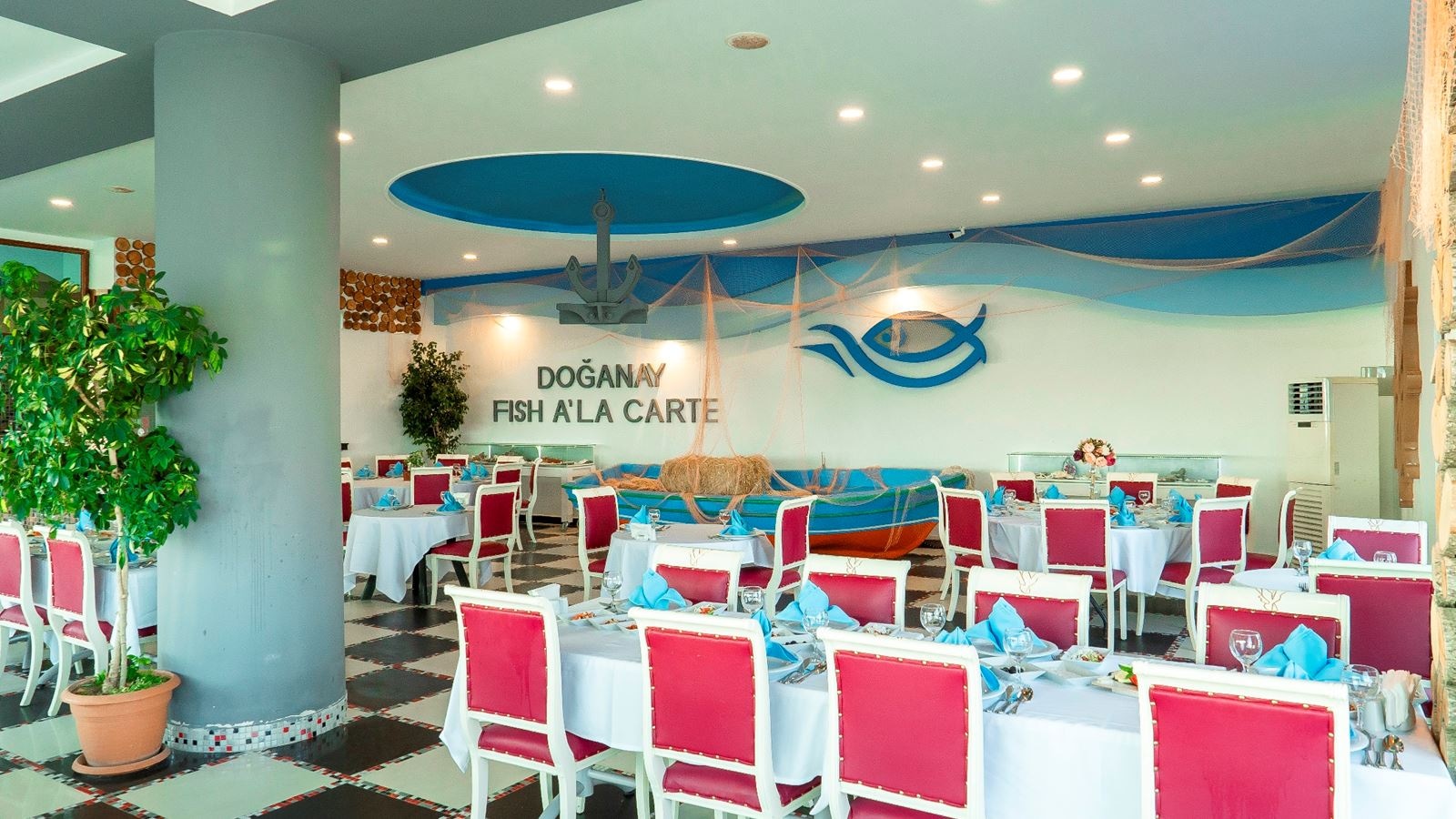 restaurants-nostalgia-ala-carte-restaurant