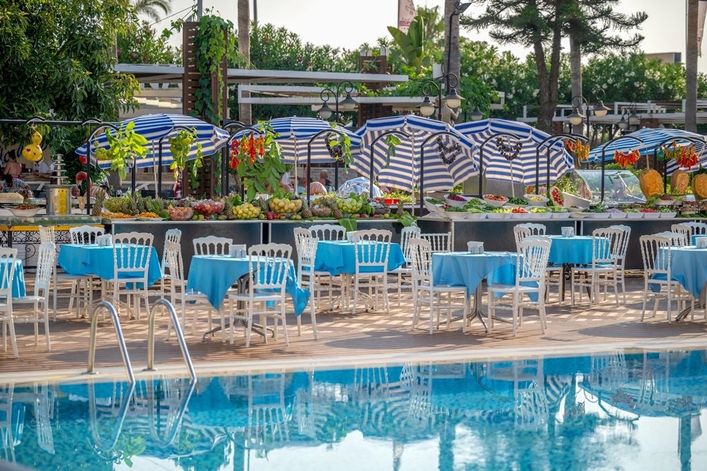 restaurants-aqua-pool-snack