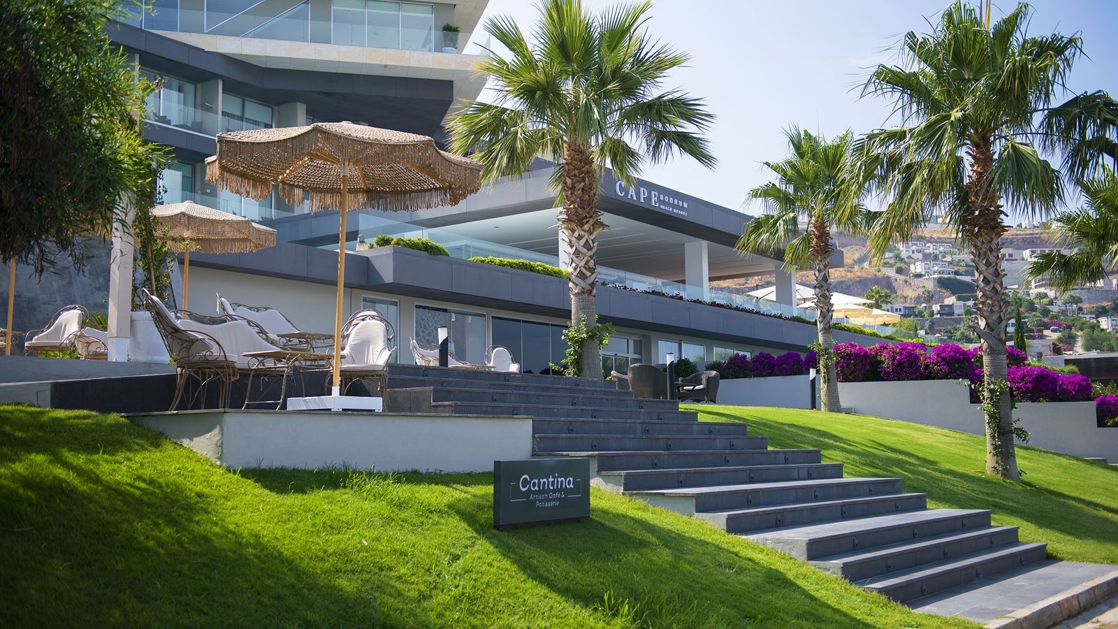 restaurants-escape-beach-and-lounge