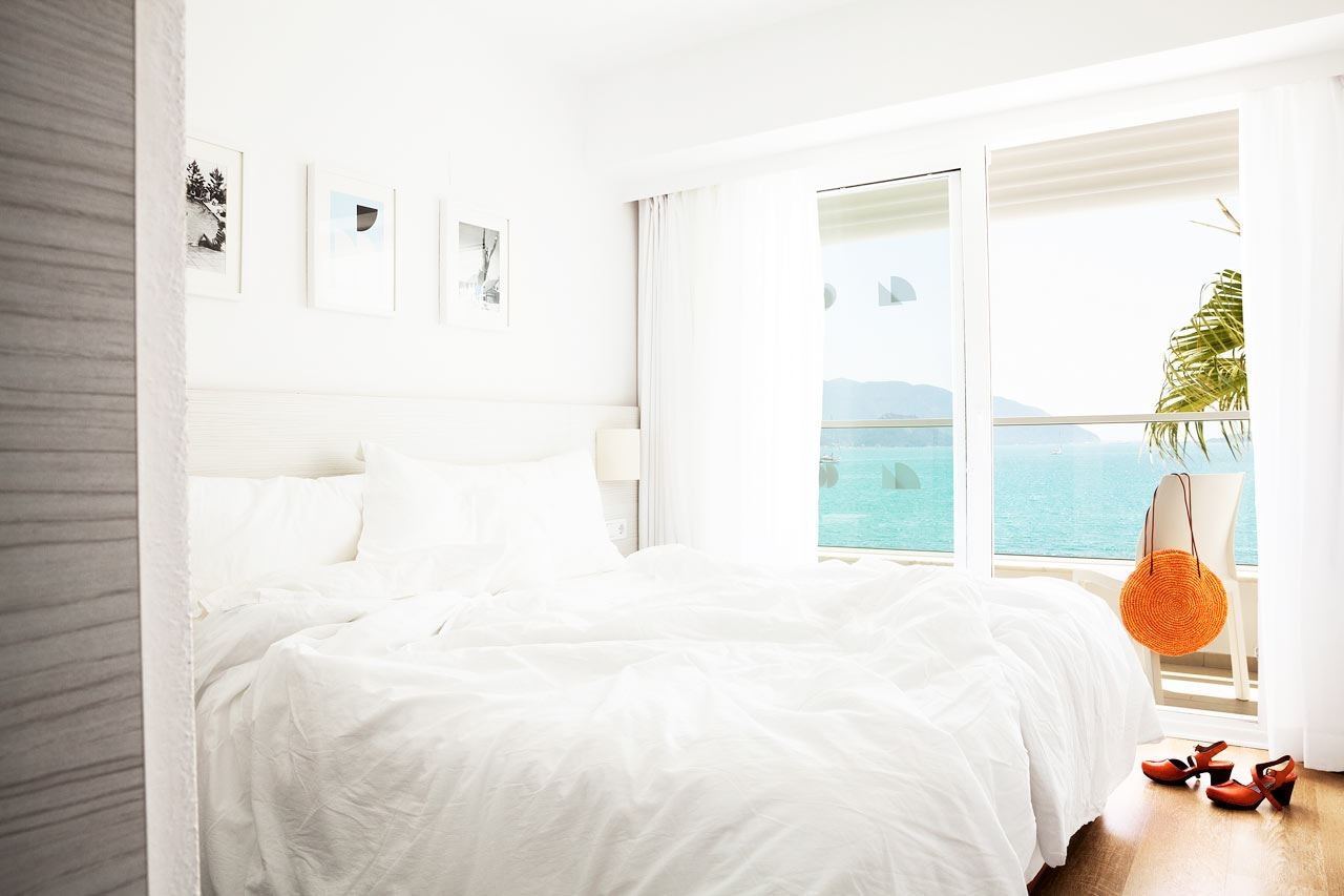 rooms-standard-room-side-sea-view