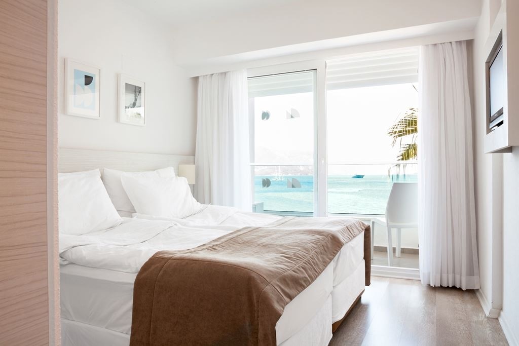 rooms-standard-room-sea-view